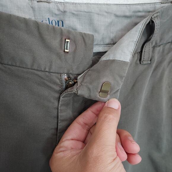 Caslon Khaki Green Capri Pants Size 4 - Picture 6 of 11